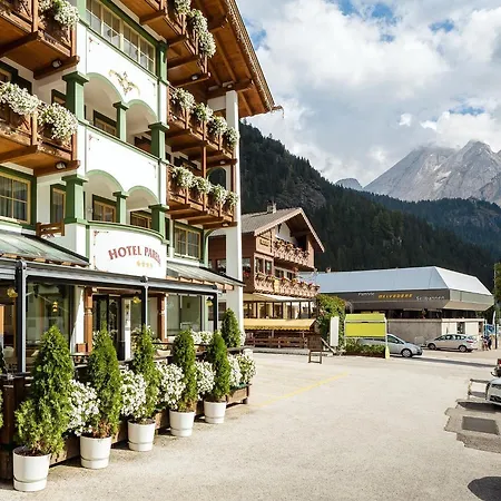 Hotel Pareda Canazei