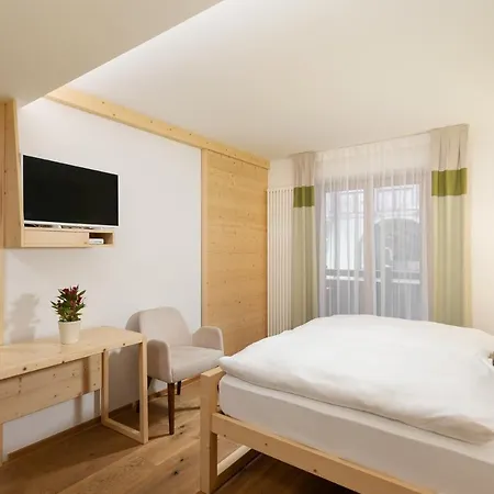 Pareda Hotel 4*
