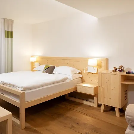 Pareda Hotel 4*