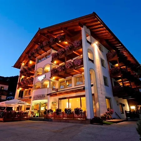 Hotel Pareda 4*