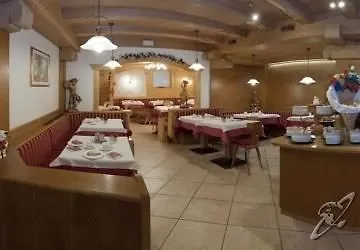 ホテル Pareda 4*